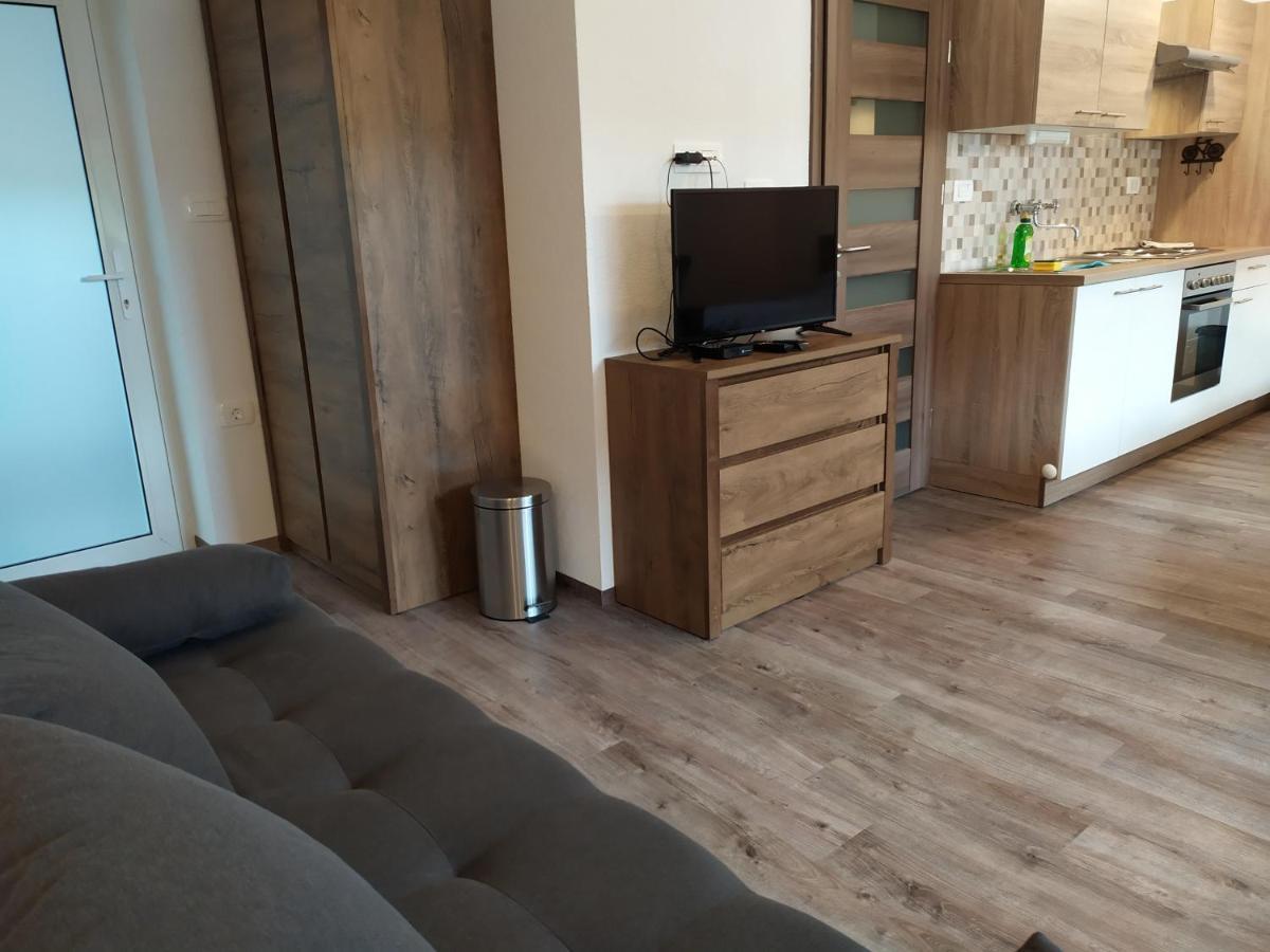 Gostilna Ulcar Hotel Ig Buitenkant foto