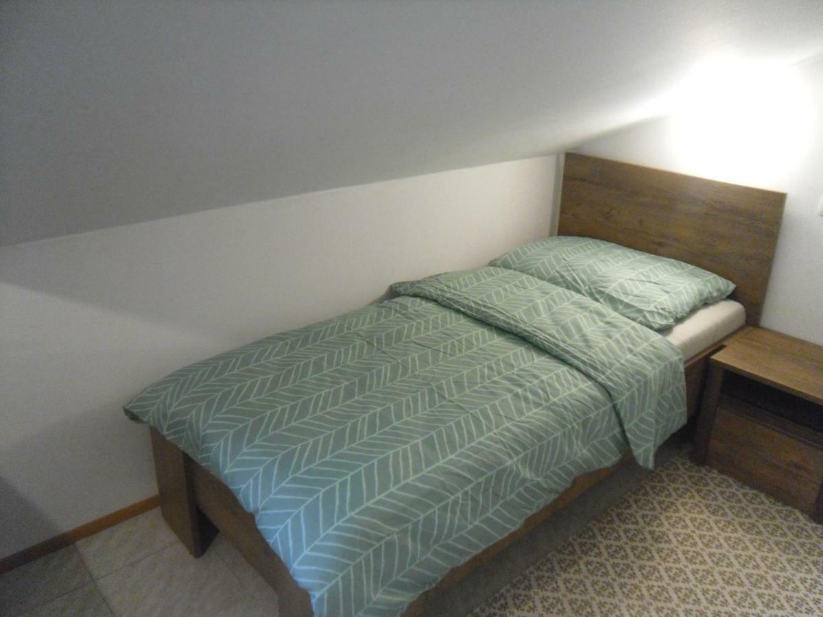 Gostilna Ulcar Hotel Ig Buitenkant foto