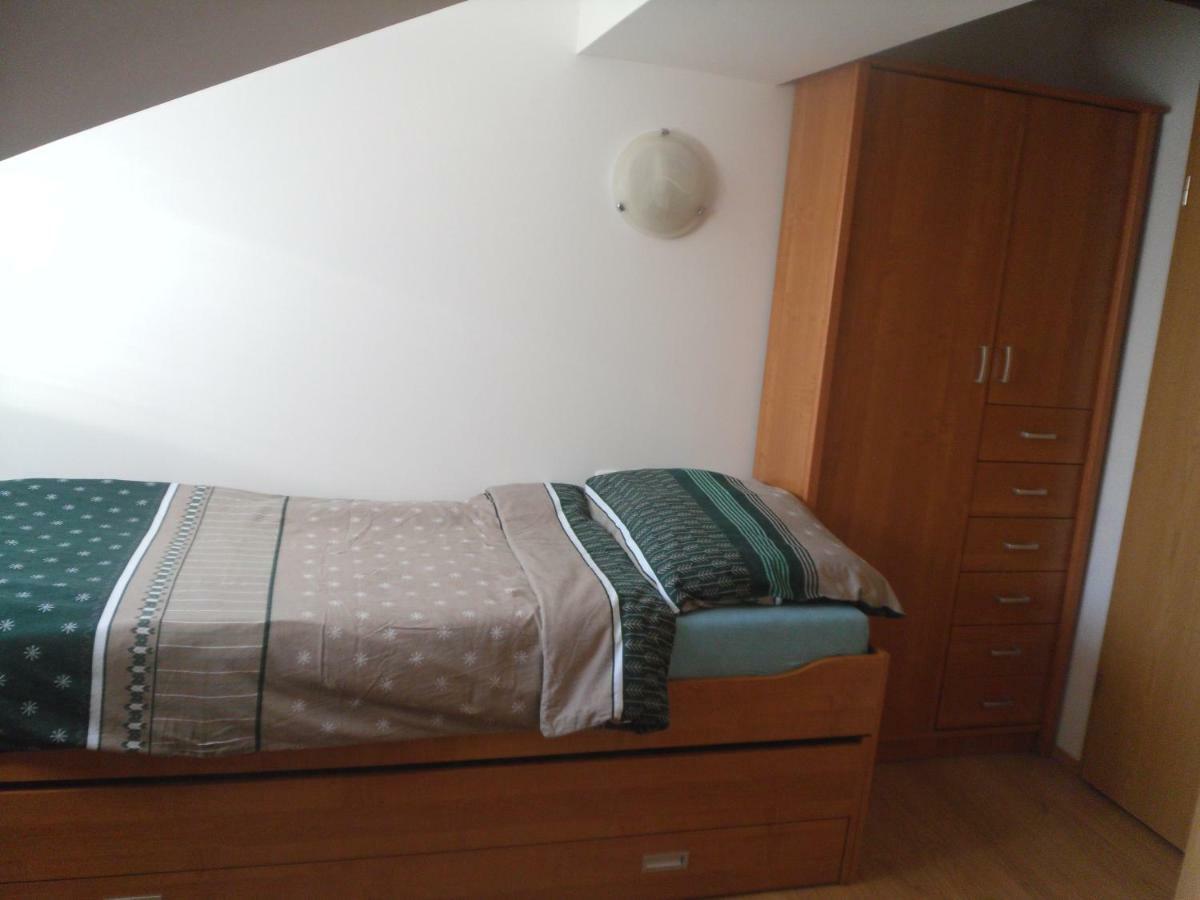 Gostilna Ulcar Hotel Ig Buitenkant foto